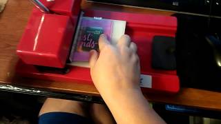 How to use a sizzix machine [upl. by Clywd]